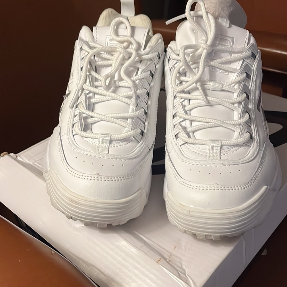 Fila good Condition size 9 - Picture 3 of 12